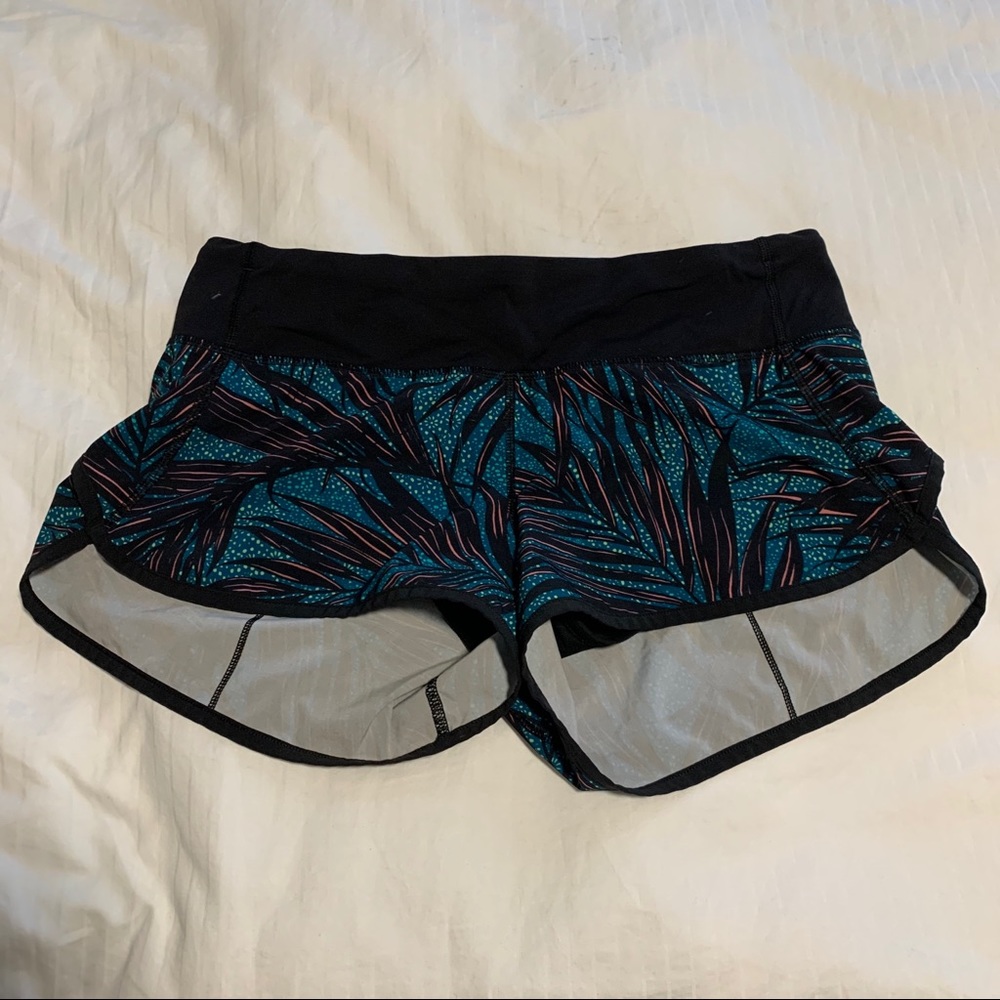 Lulu Lemon | Running Shorts | Tropical | Size 6